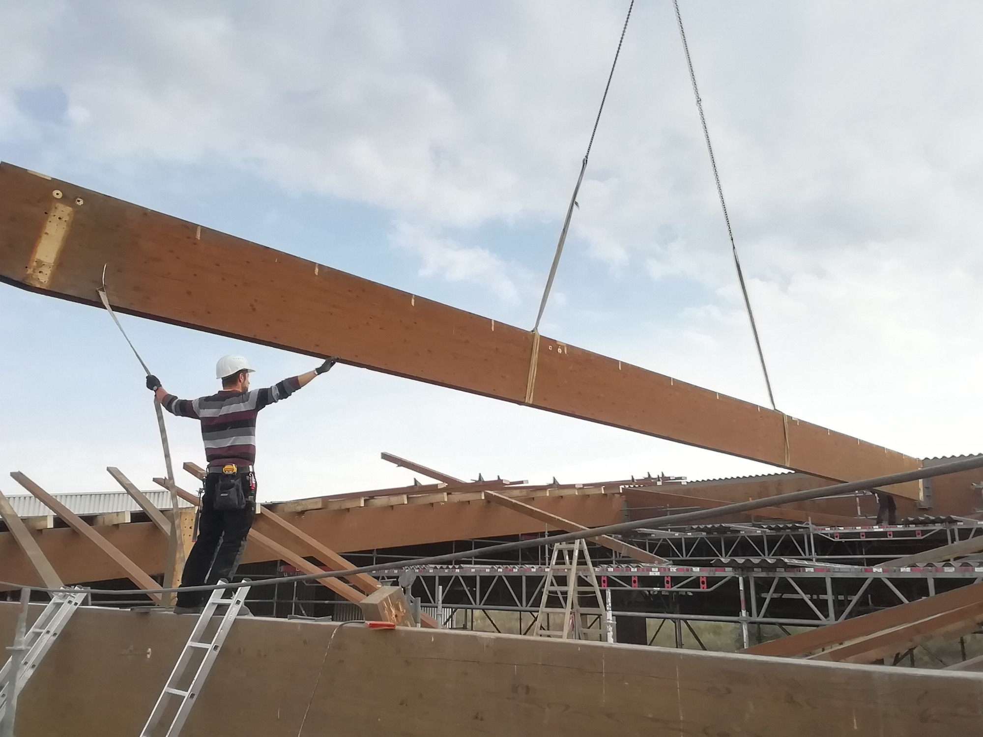 Drohneninspektion
Zimmerei
Dachdeckerei
Solar
Photovoltaik
Gebäudeinspektion
Aufmaß
Ingenieur
Bauingenieur
Vermessung